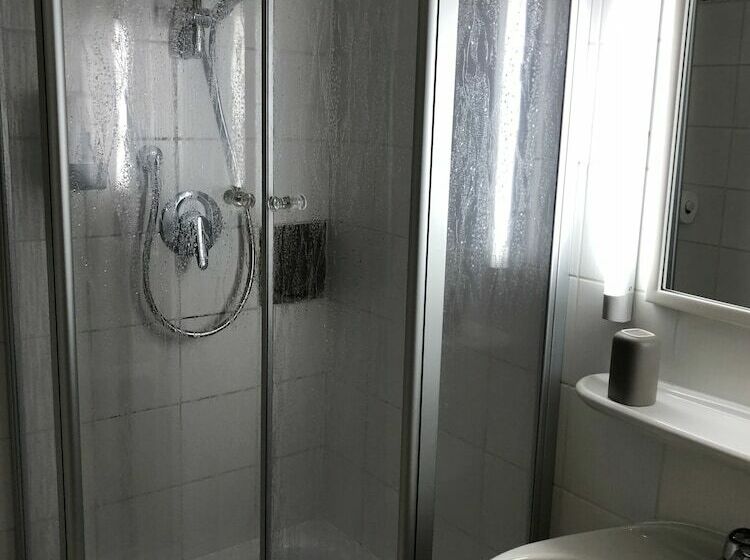 חדר סטנדרט, Sandstern