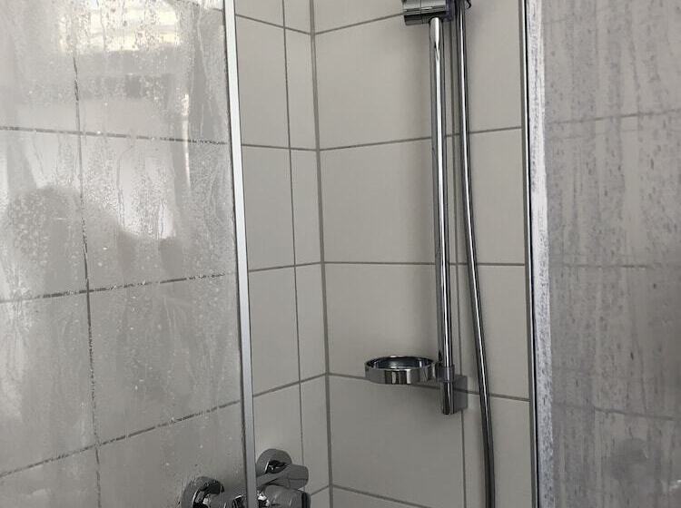 חדר סטנדרט, Sandstern