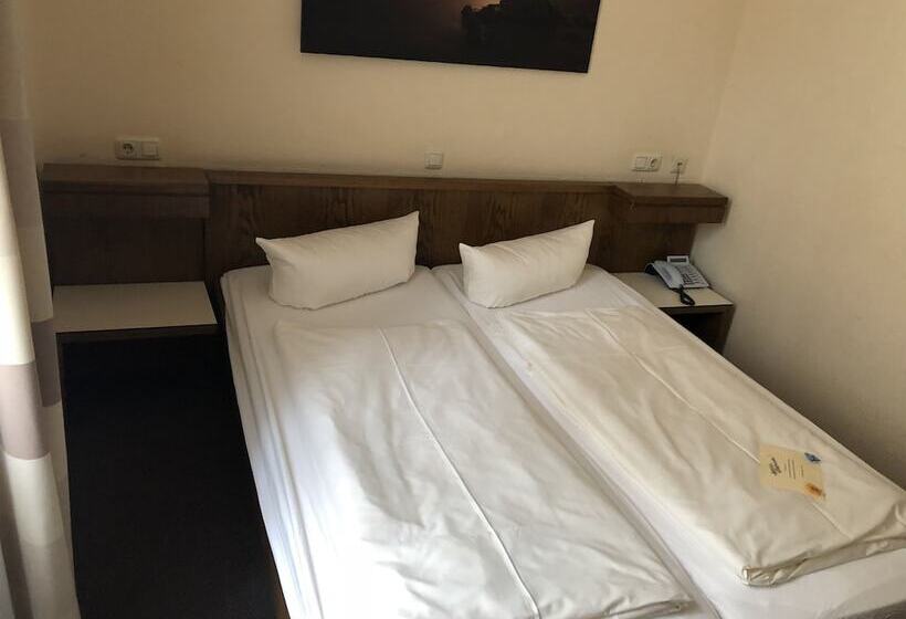 חדר סטנדרט, Sandstern