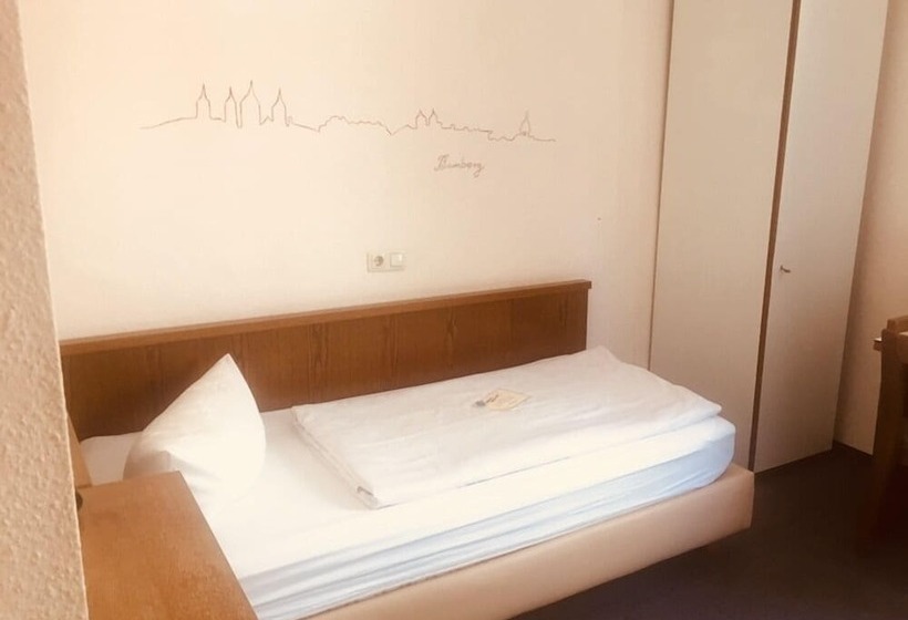 חדר סטנדרט יחיד, Sandstern