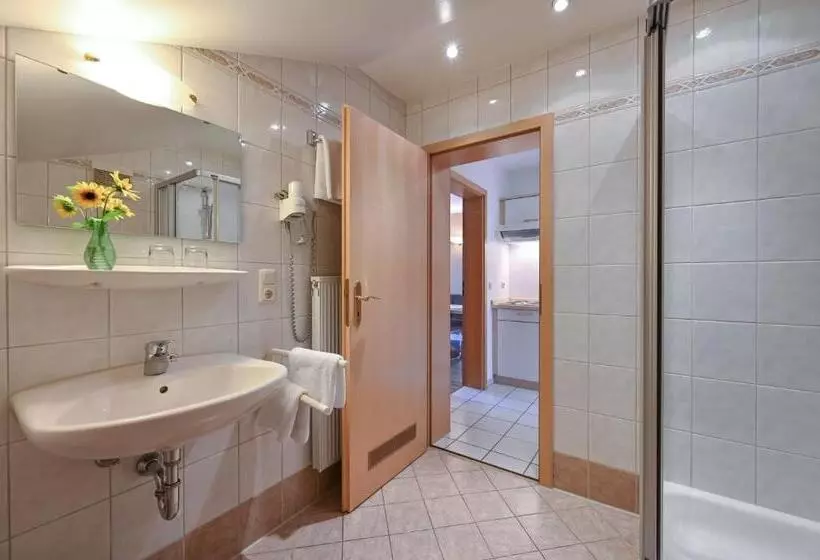 家族用アパートメント, Landhaus Grobert