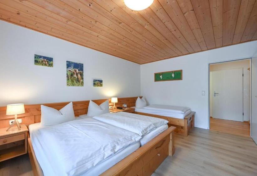 غرفة قياسية ثلاثية, Landhaus Grobert