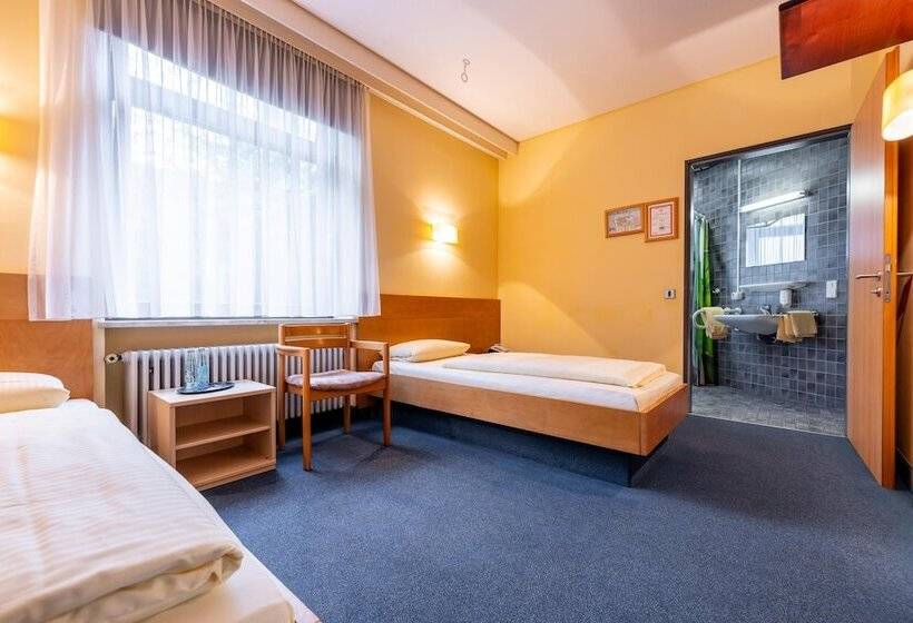 Номер Стандарт, Kassel Ost