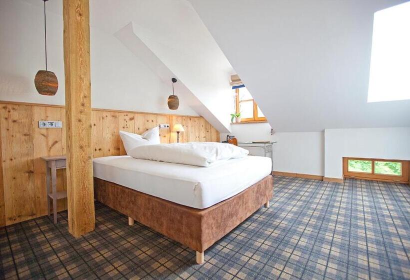 Номер Стандарт, Die Post Landgasthof Aufkirchen