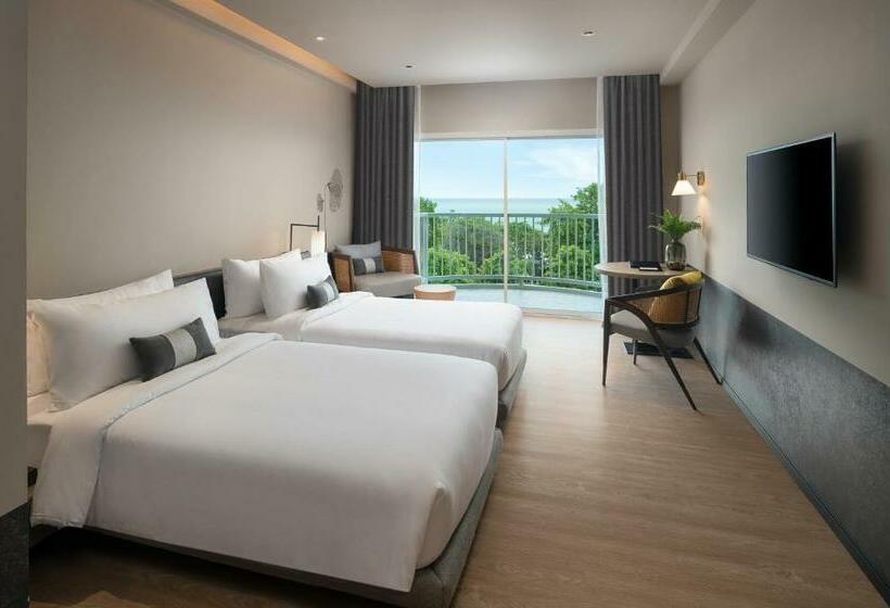 اتاق لوکس با تخت بزرگ, Cross Pattaya Pratamnak   Sha Plus