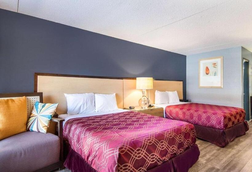 适合残疾人使用的标准间, Suburban Studios By Choice Hotels Award Winning New 2024 Walk To Eateries & Grocery Ultra Sp