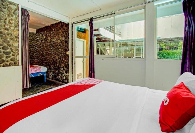 Семейный Номер, Live Homestay By Oyo Rooms