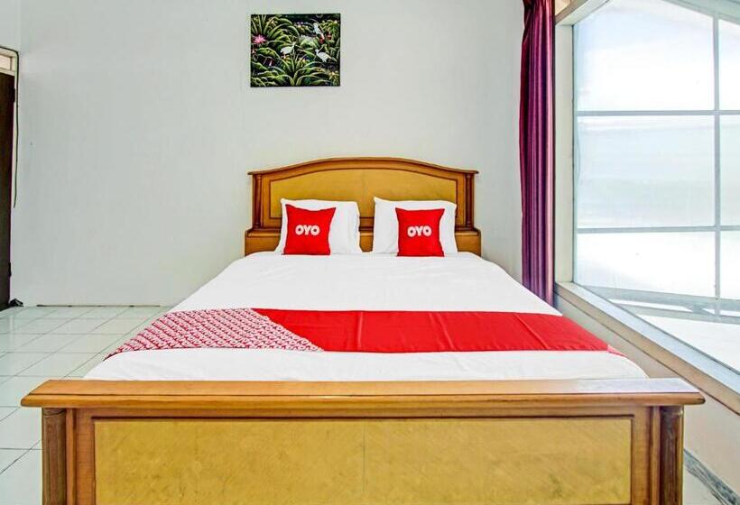 Номер Стандарт, Live Homestay By Oyo Rooms