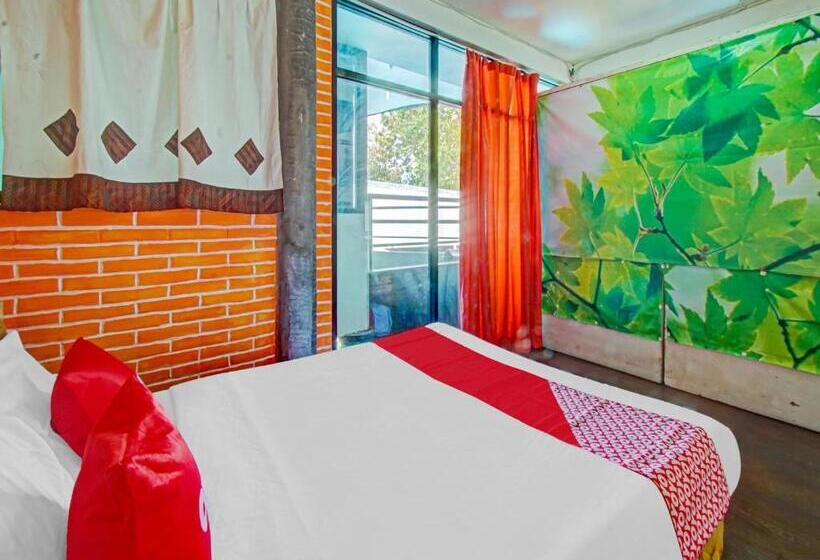 Вилла 2 Спальни, Live Homestay By Oyo Rooms