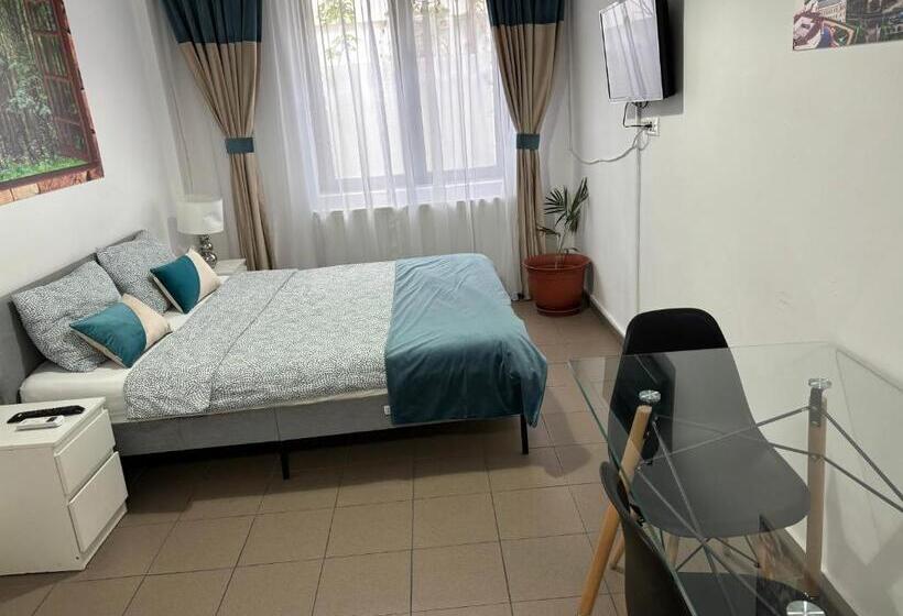 اتاق لوکس, Piata Uniri Cozy Inn