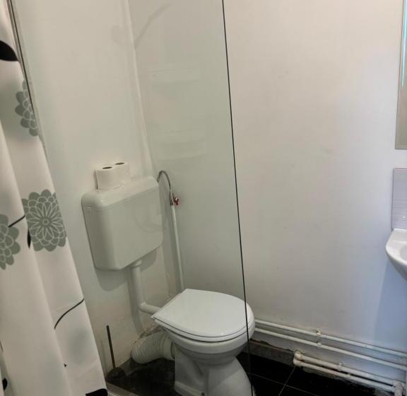 اتاق لوکس, Piata Uniri Cozy Inn