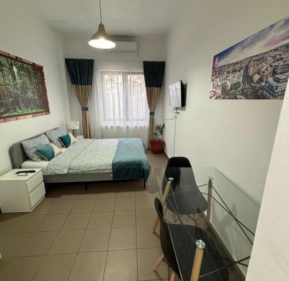 اتاق لوکس, Piata Uniri Cozy Inn