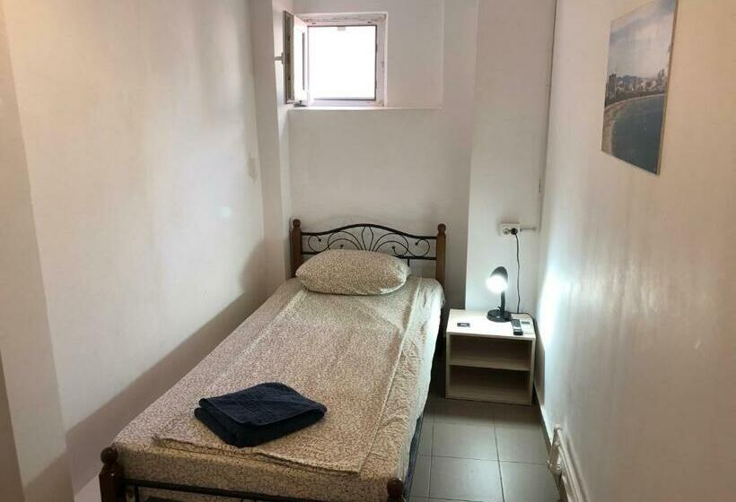 اتاق استاندارد یک نفره, Piata Uniri Cozy Inn