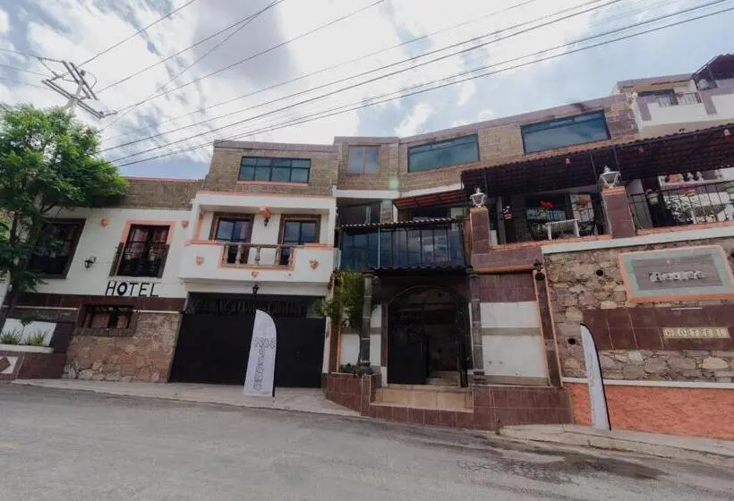 اتاق استاندارد با بالکن, Casa 12 Reales Guanajuato