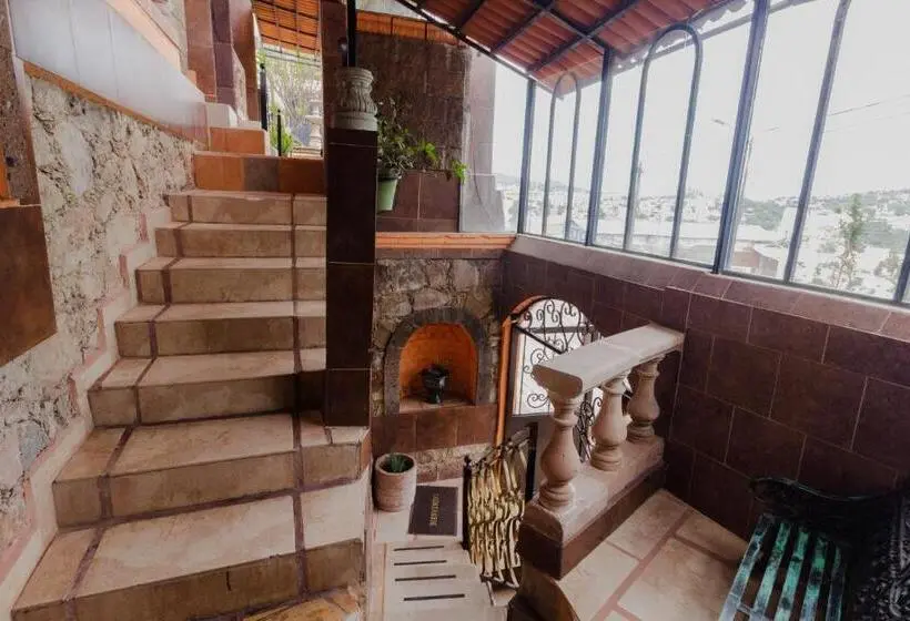 مجموعه ویستا شهر, Casa 12 Reales Guanajuato