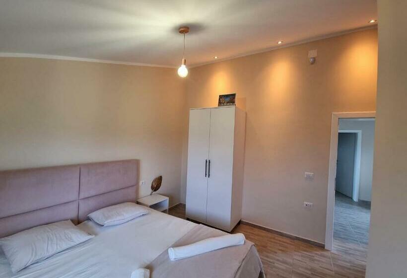 اتاق استاندارد با تراس, Ballkan B&b 1