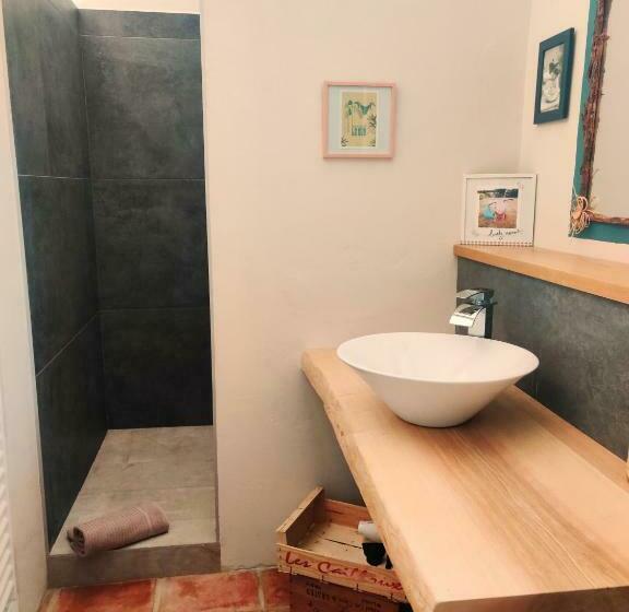 マウンテンビュースタンダードルーム, Chambre D Hôtes Et Puis Voilà!