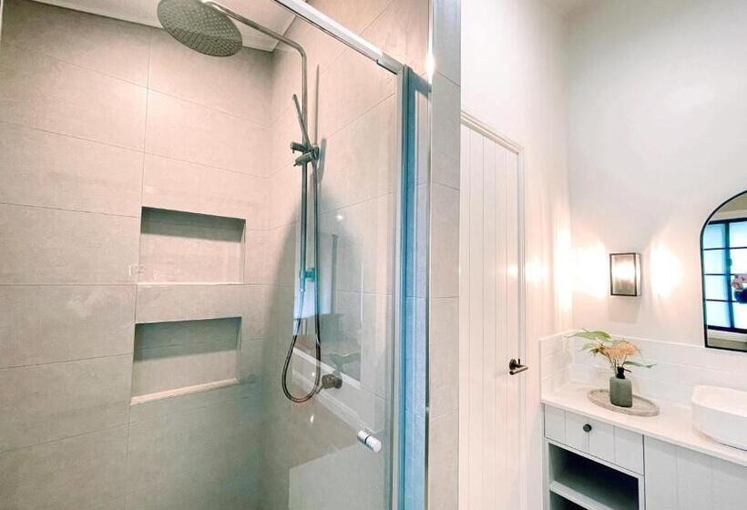 غرفة قياسية سرير كينج, Seven Peaks Farm Stay