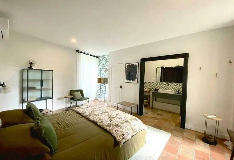 Standardzimmer mit Balkon, Maison 1643