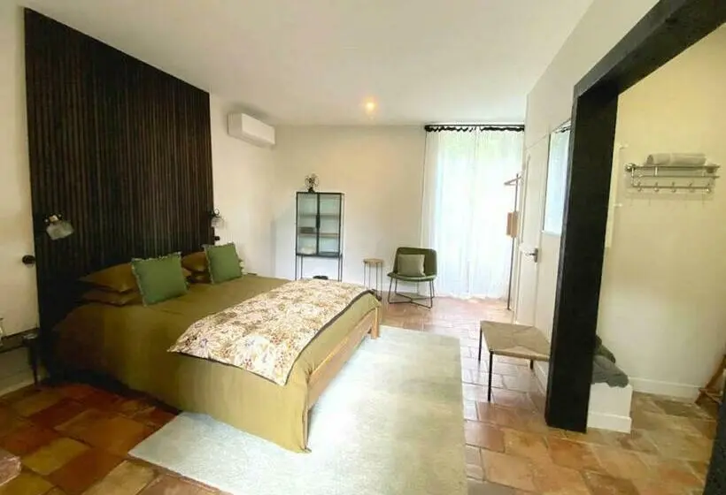 Standardzimmer mit Balkon, Maison 1643