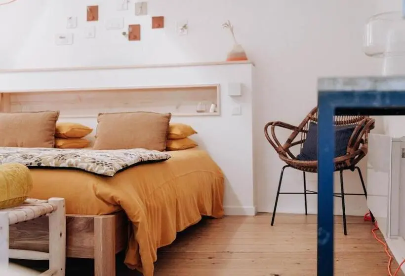 Standardzimmer Kingsize Bett, Maison 1643