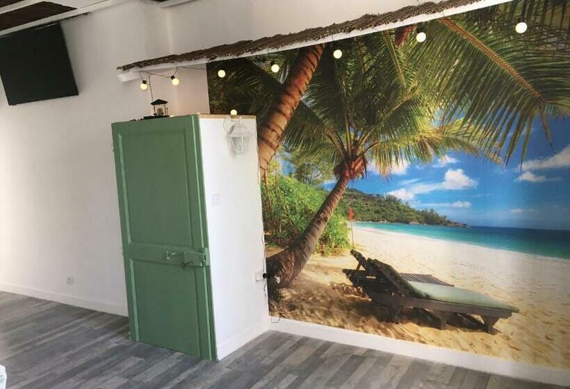 غرفة قياسية, Le Mas Rocamour