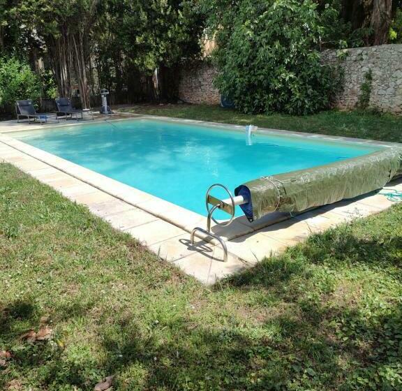 غرفة قياسية, Le Mas Rocamour