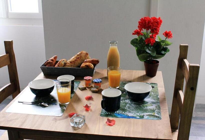 غرفة قياسية, Le Mas Rocamour