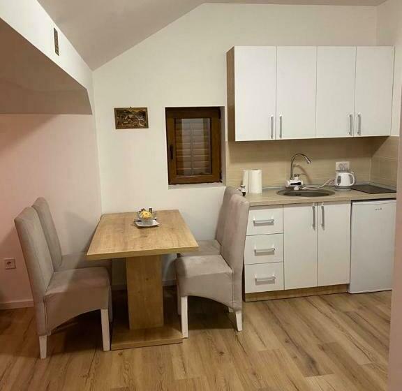 آپارتمان 1 خوابه, Buba Palace