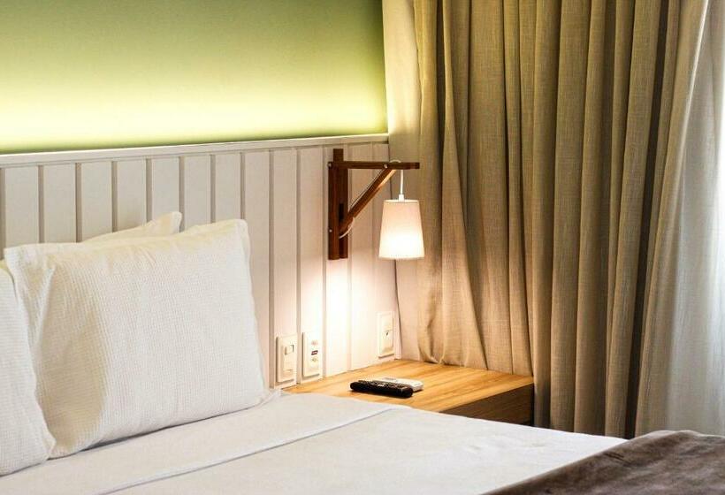 带大床的豪华间, Icaraí Beach