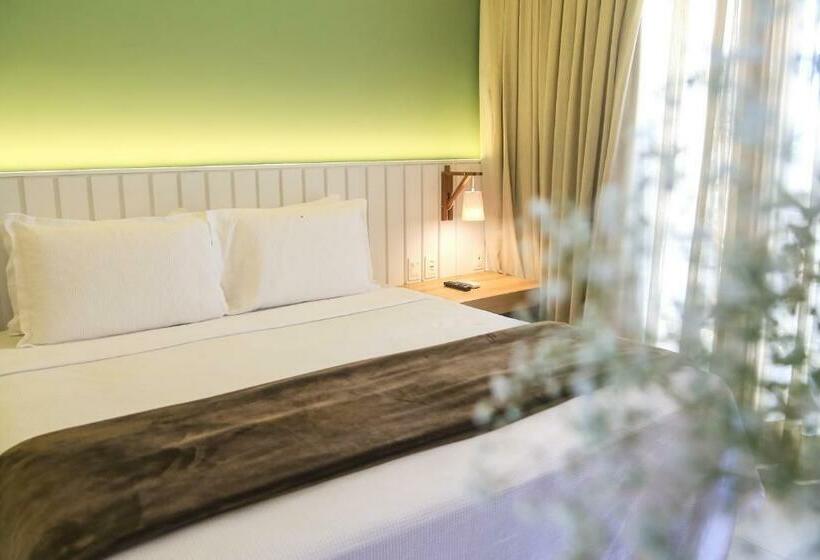 带大床的豪华间, Icaraí Beach