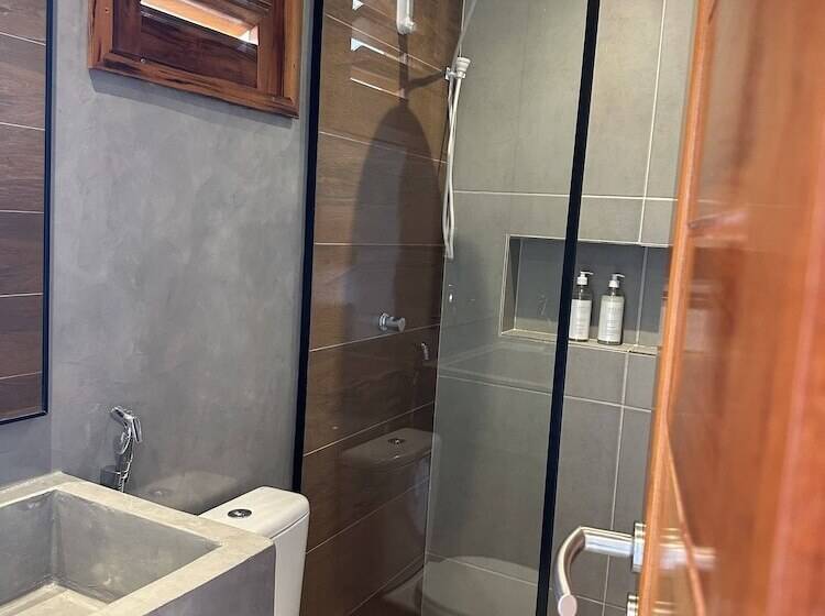 标准三人间, Icaraí Beach