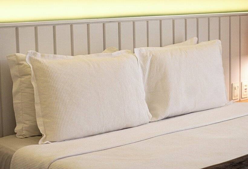 豪华三人间, Icaraí Beach