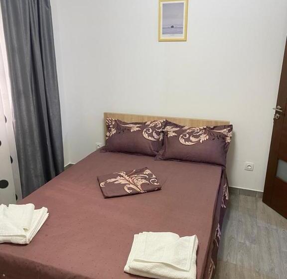 آپارتمان 2 خوابه, Casa David
