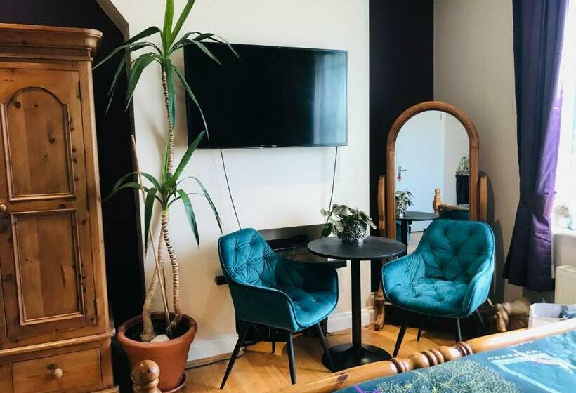 Номер Superior Кровать Кинг, Stunning Super King, Close To Beach, Shared Bathroom