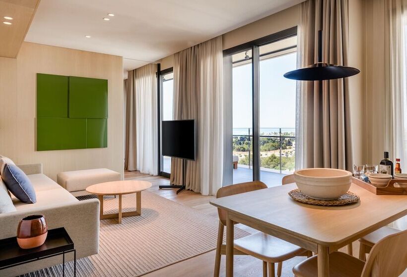 Люкс Вид на Море, Sabàtic Sitges Hotel, Autograph Collection