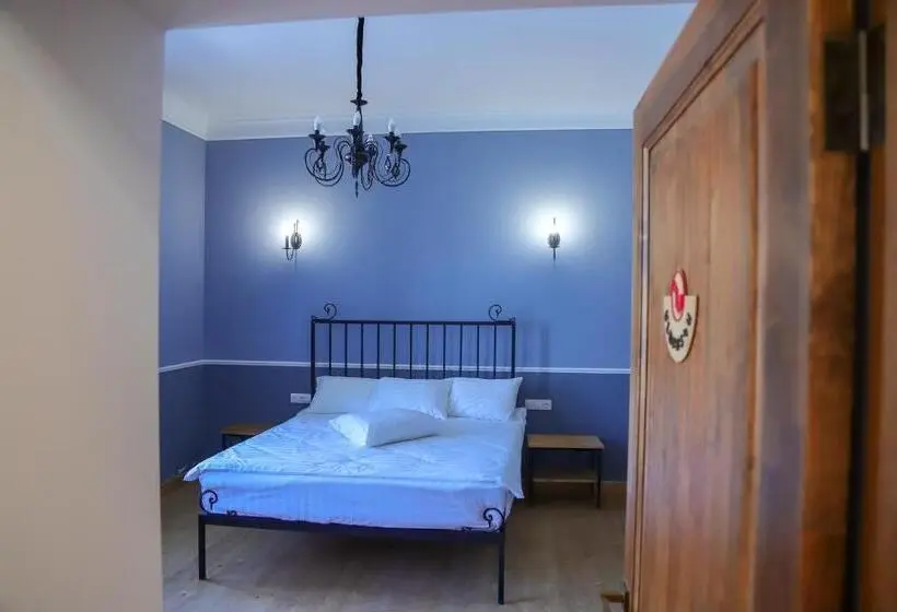 اتاق استاندارد, Nur Guest House
