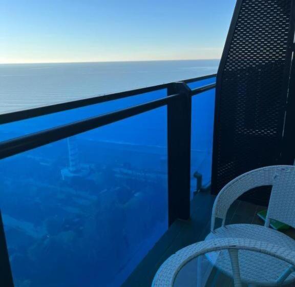 استودیوی استاندارد با چشم‌انداز دریا, Orbi City Sea View Apart