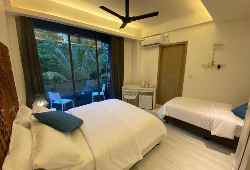 اتاق لوکس با بالکن, Unwind Dhigurah