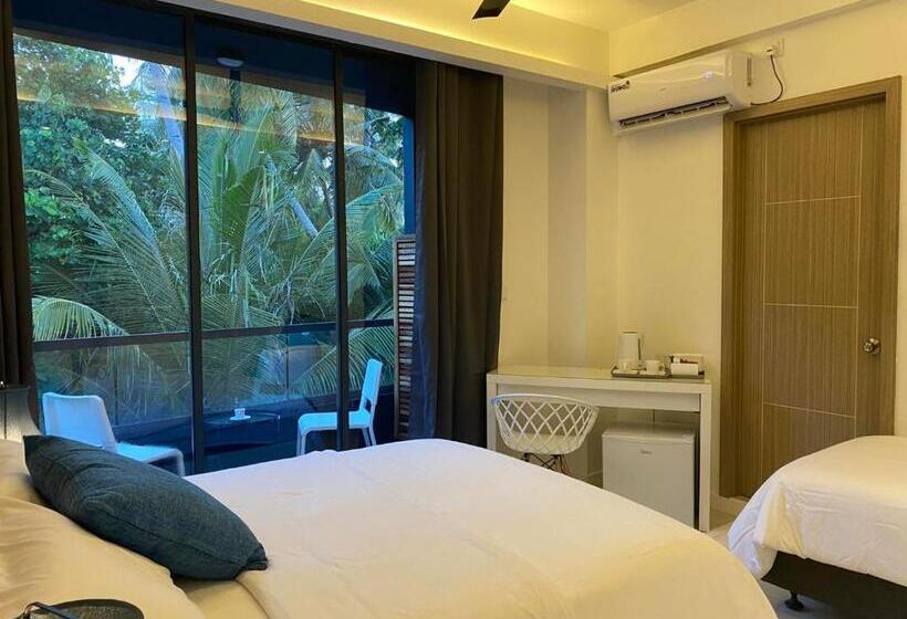 اتاق لوکس با بالکن, Unwind Dhigurah