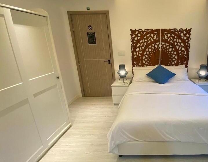 اتاق استاندارد, Unwind Dhigurah