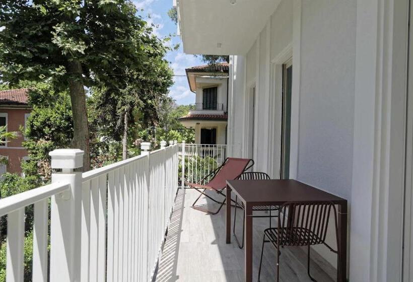Апартаменты 1 Спальня с Балконом, Elegance Riccione