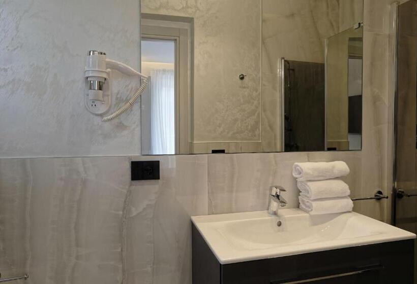 Апартаменты 1 Спальня с Балконом, Elegance Riccione