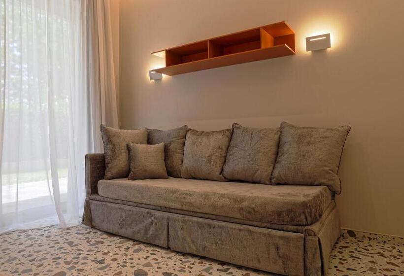 Апартаменты 1 Спальня Нижний Этаж, Elegance Riccione