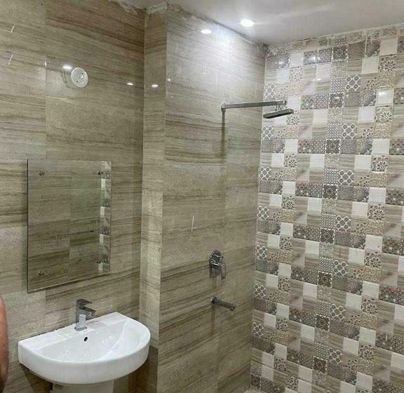 Трехместный Номер Классика, Oyo 91606  Daffodils Inn