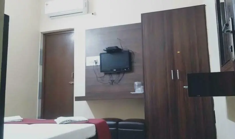 اتاق لوکس, Plaza Guest House