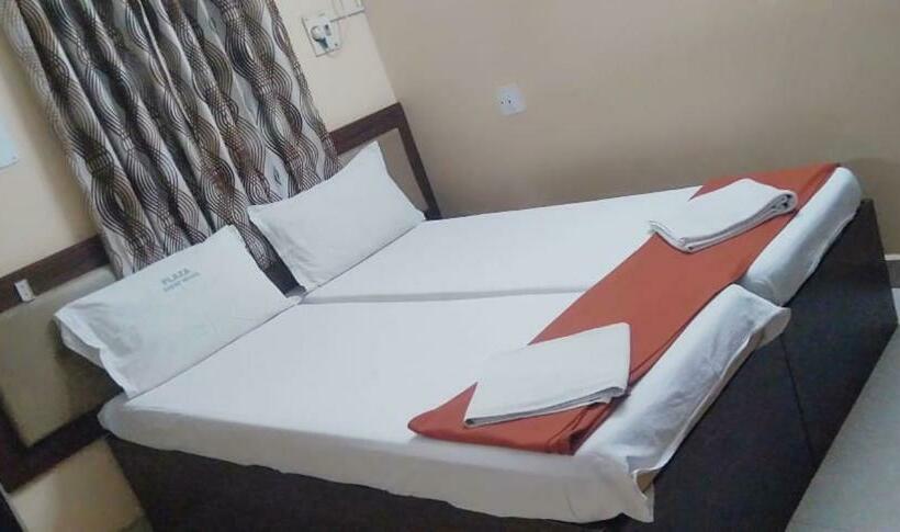 デラックスルーム, Plaza Guest House