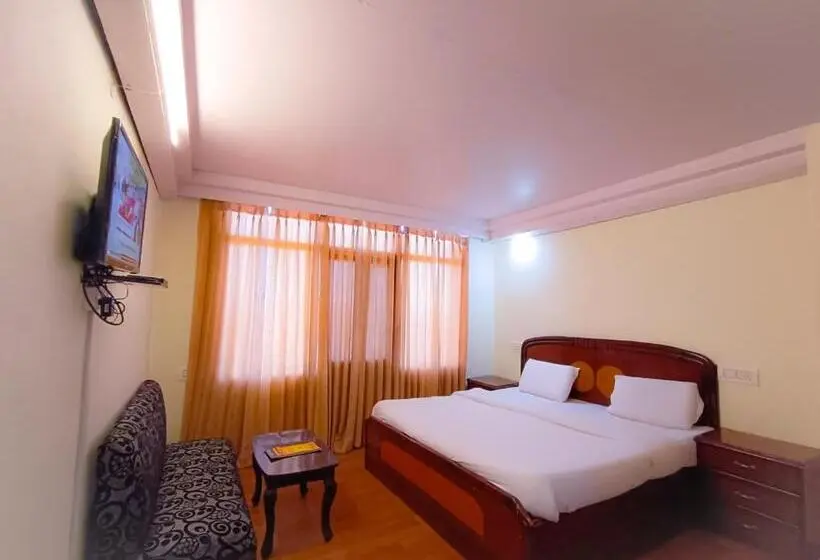 スタンダードルーム, Surya Resort Dalhousie