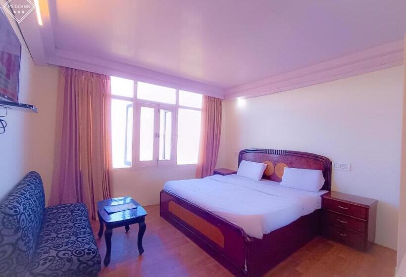 اتاق استاندارد, Surya Resort Dalhousie