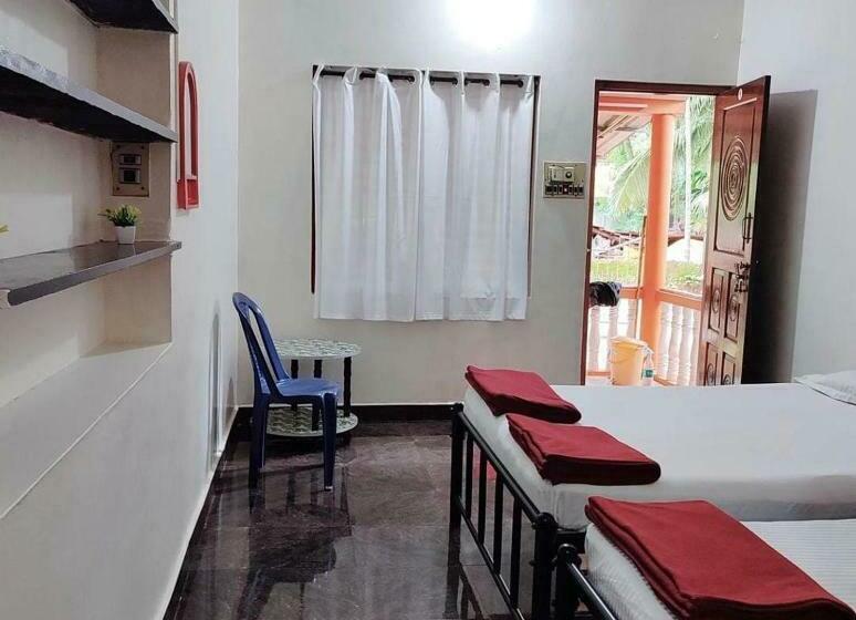 Семейный Номер, Trishula Guest House